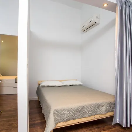 Σπίτι διακοπών Marina's Cozy House Is Located In A Quiet Neighborhood In Rhodos Center.