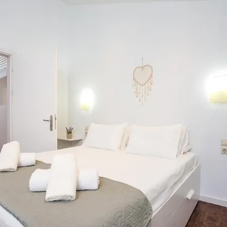 Σπίτι διακοπών Marina's Cozy House Is Located In A Quiet Neighborhood In Rhodos Center. Rhodes City